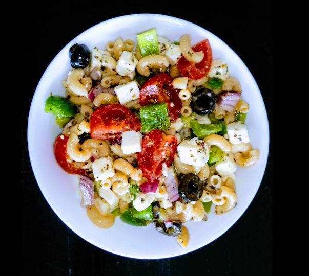 pastasalade als lunch. Een goede broodvervanger